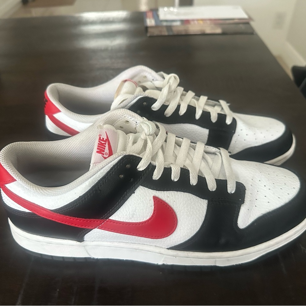 Nike Men's  Dunks White, Black, and Red Sneakers